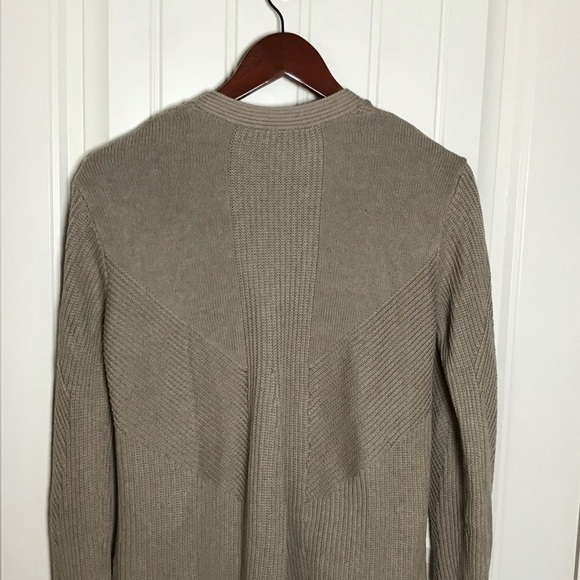 Lululemon Cotton Knit Textured Wrap in Heathered Trench. - Picture 8 of 10